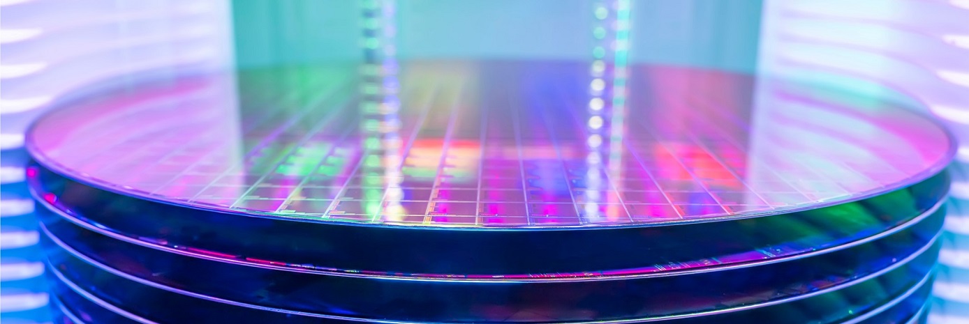 SEMICONDUCTOR